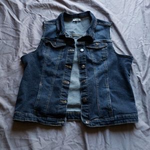 Slevless denim vest